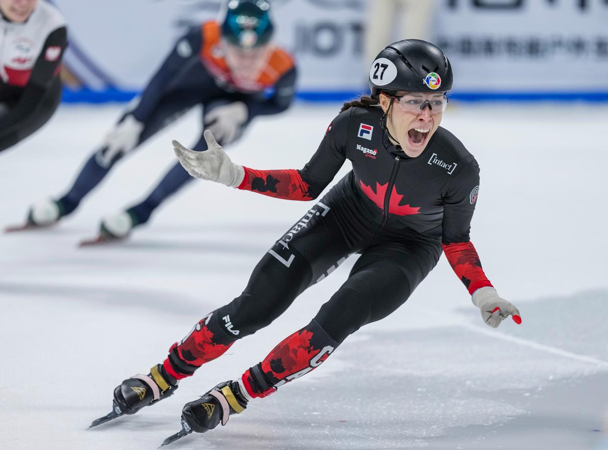 包含Ning连续十二场比赛得分超过晋级下一阶段，加拿大队不断突破！的词条