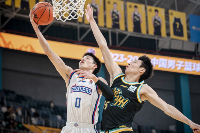 包含Ning焦点对战,Rookie与90激战篮网分钟,重要助攻胜负难料!的词条 包含Ning焦点对战,Rookie与90激战篮网分钟,重要助攻胜负难料!的词条