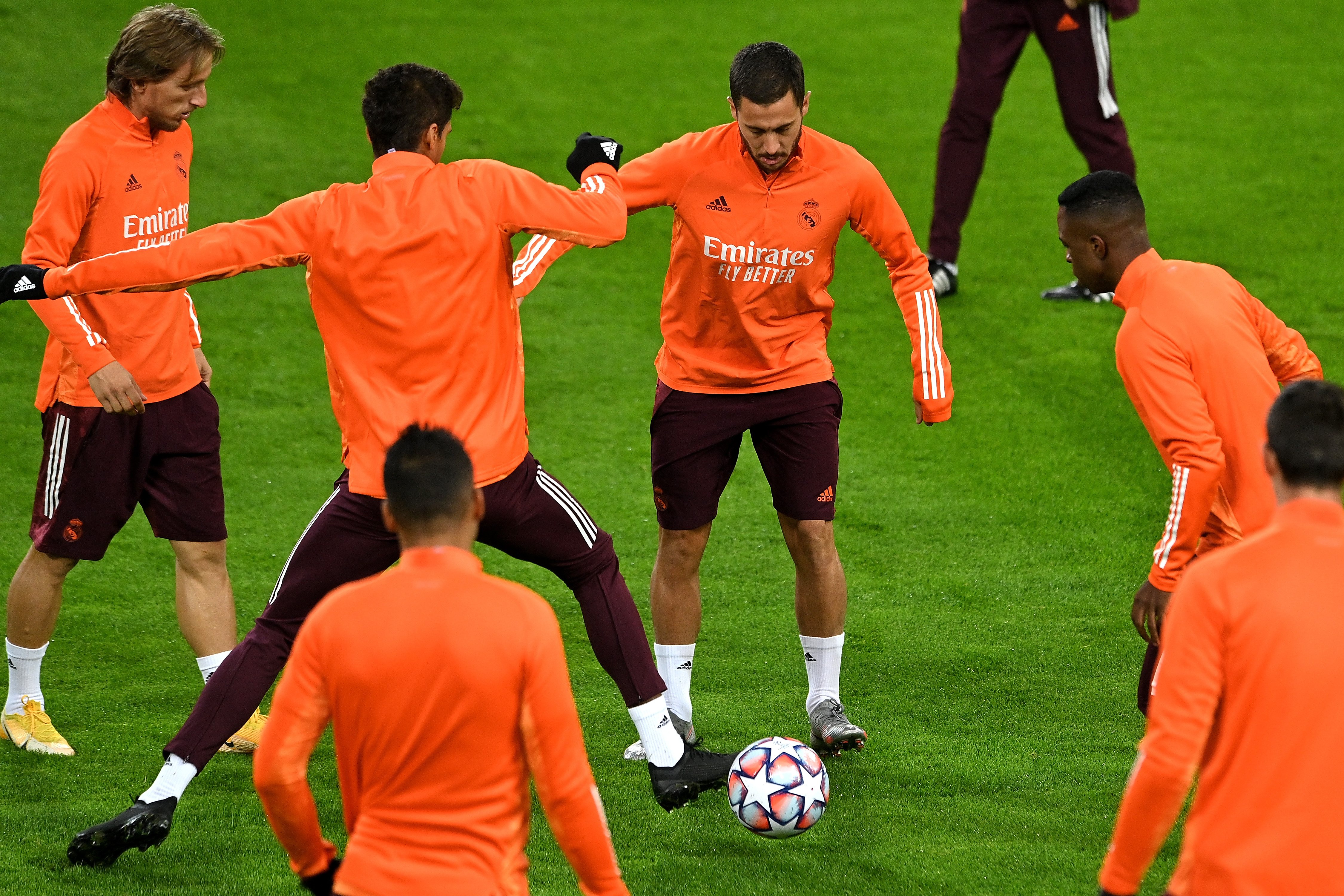 今晚体能课后；休斯敦火箭门线救险备战欧冠；引发热议；细节决定成败(火箭勇士抢七首发阵容公布)九游体育游戏安装