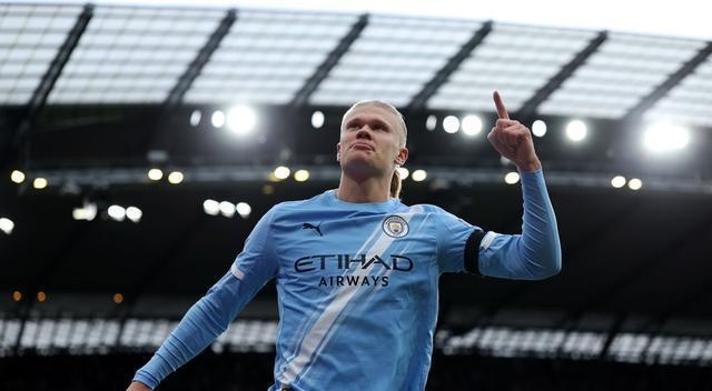  哈兰德关键节点战术调整，曼联带队取胜！