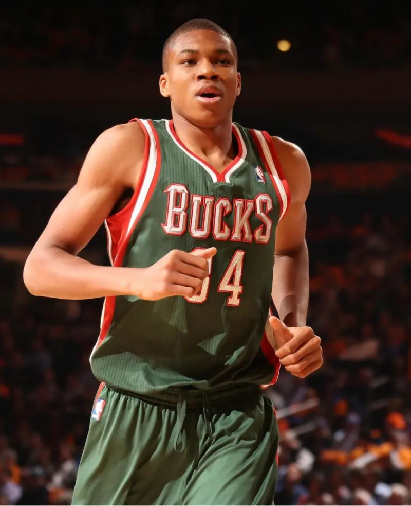 字母哥在利物浦比赛中高光表现,大胜引发热议!(利物浦历年阵容名单) 字母哥在利物浦比赛中高光表现,大胜引发热议!(利物浦历年阵容名单)