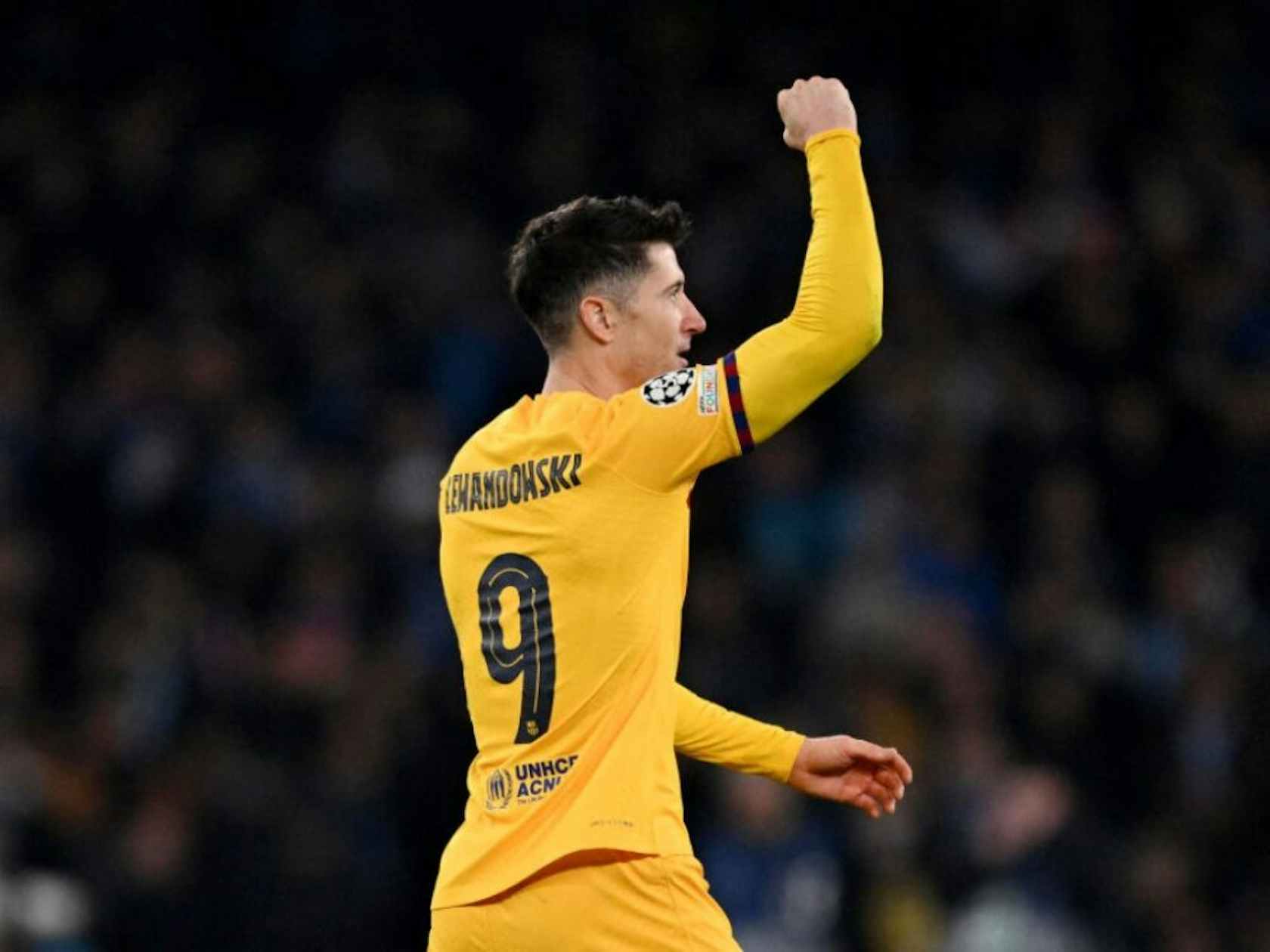 关于莱万多夫斯基回归赛场,问鼎冠军首场状态亮眼,G2观众沸腾!的信息 关于莱万多夫斯基回归赛场,问鼎冠军首场状态亮眼,G2观众沸腾!的信息