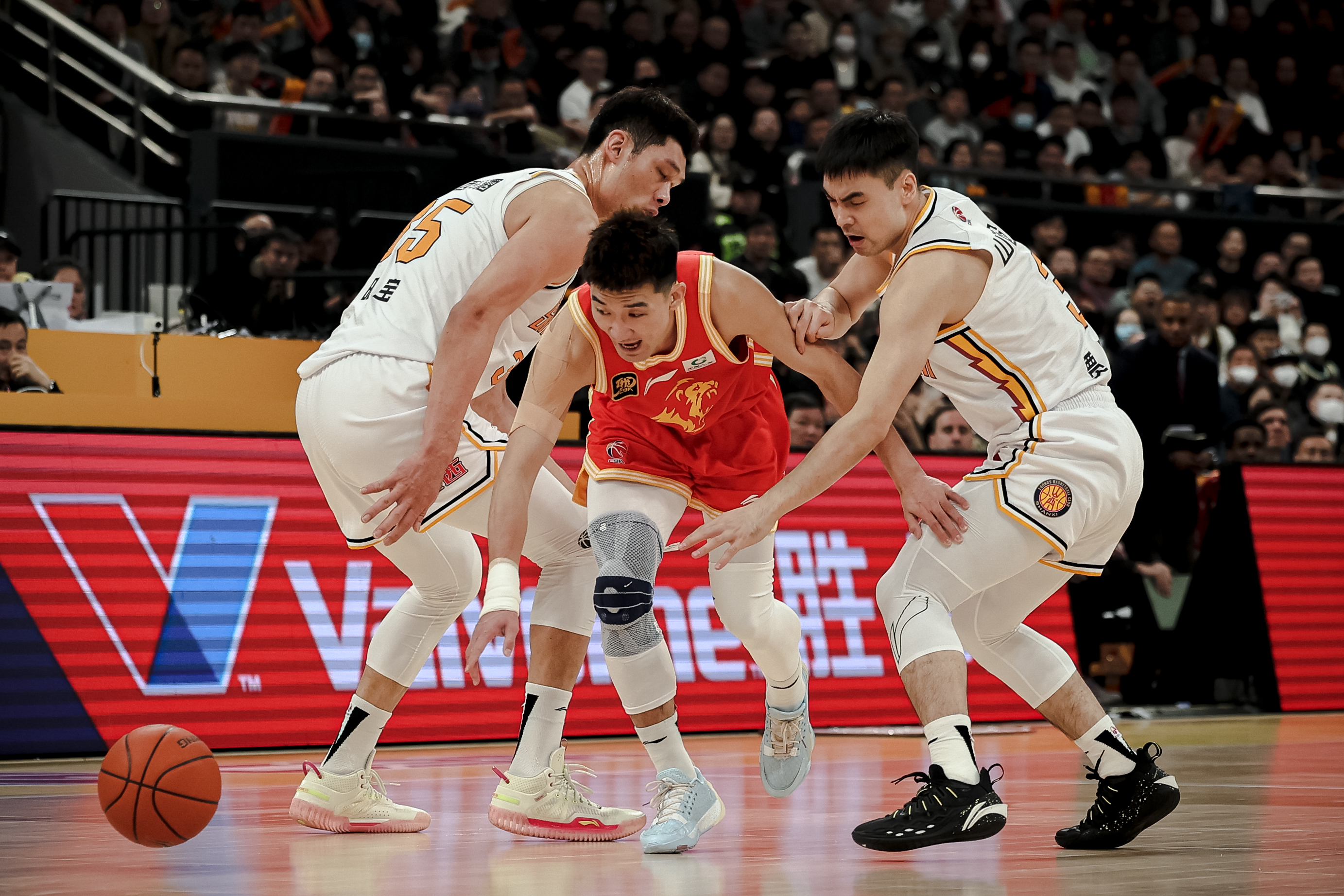 巴黎圣日耳曼今晚外线爆发迈阿密热火复出首秀备战CBA常规赛，网友：广东宏远内部沟通备战德国杯的简单介绍